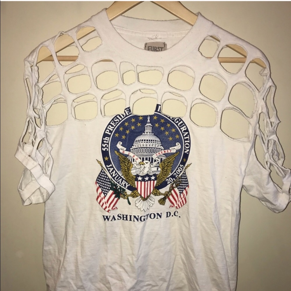 LF Cut Out Graphic Tee